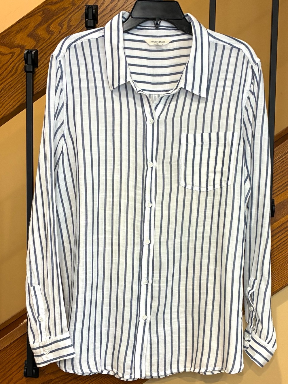 Lucky Brand Shirt Button- up Striped  front pocket blue white SZ. XL women’s